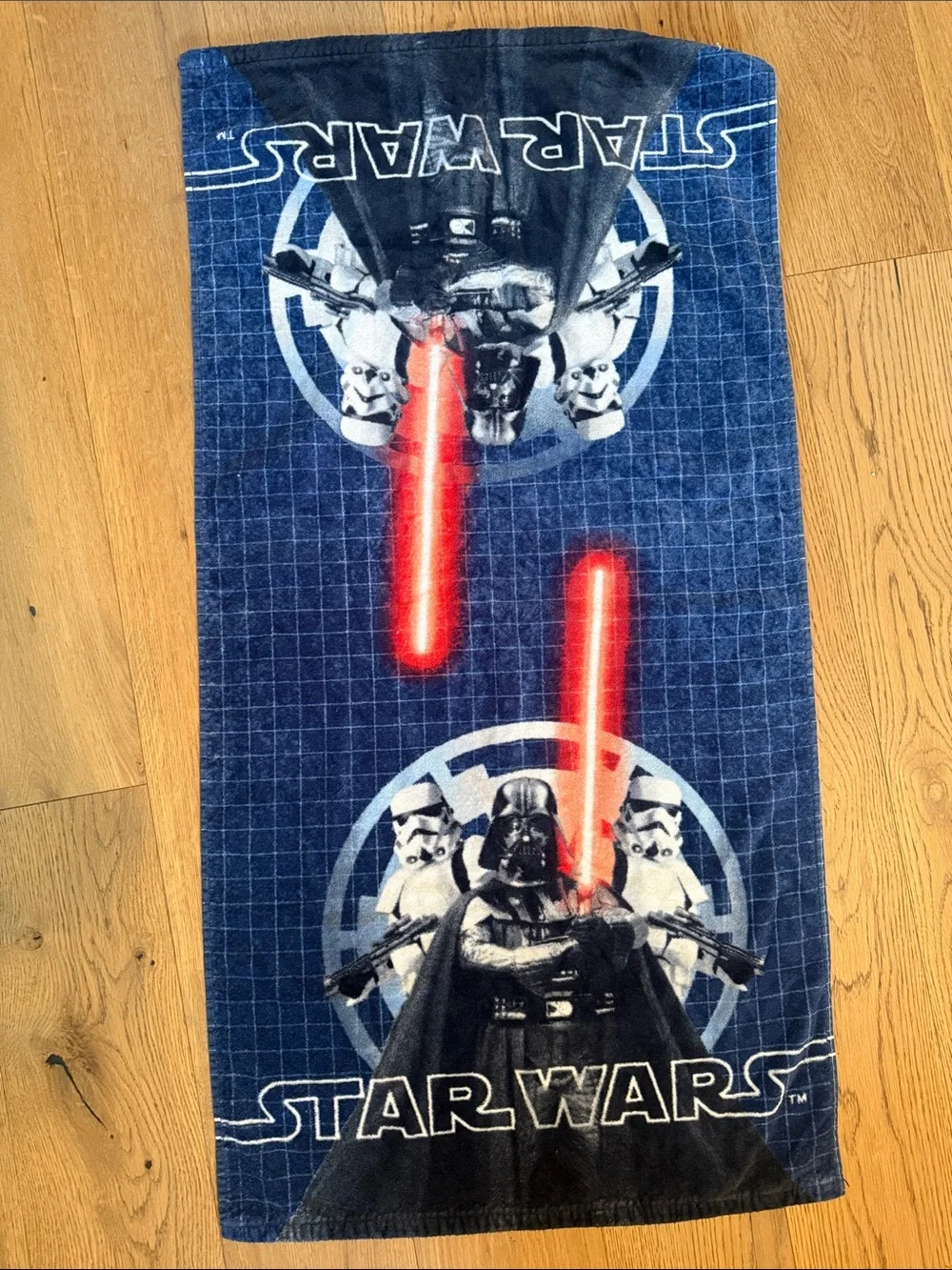 Star Wars Darth Vader Stormtrooper Bath Beach Towel Blue Red Lightsaber